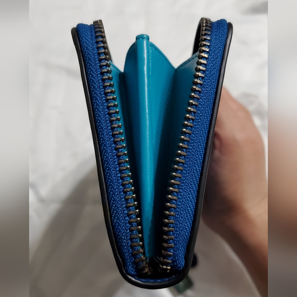 Blue PacMan Wallet - Picture 6 of 10